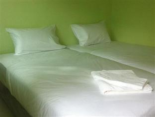 Hostel Apache Top Hill Ko Phi Phi Exterior foto
