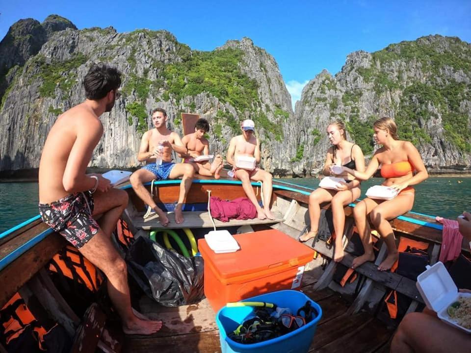 Hostel Apache Top Hill Ko Phi Phi Exterior foto
